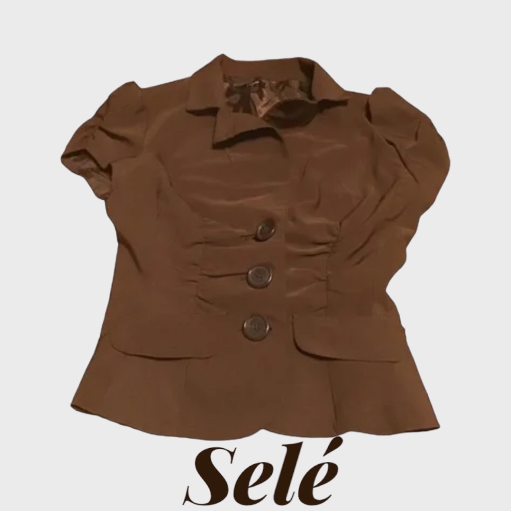 Selé Short Sleeve Peplum Jacket Medium